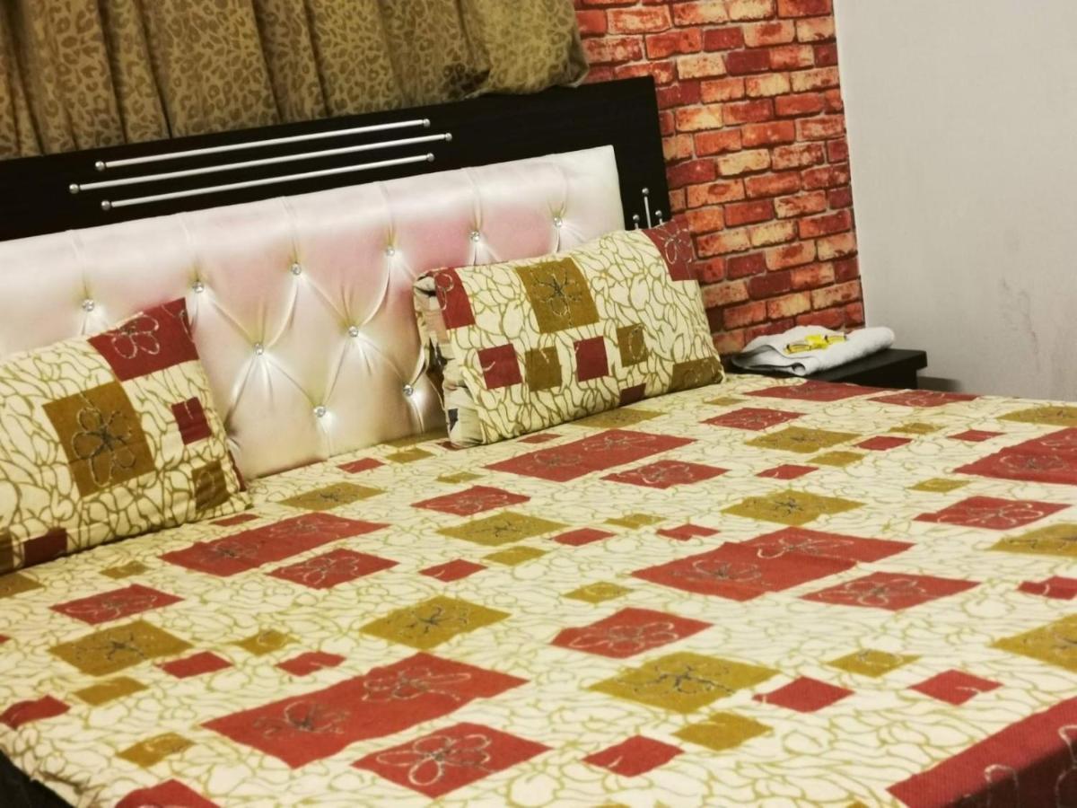 Gulshan Guest House Карачи Экстерьер фото