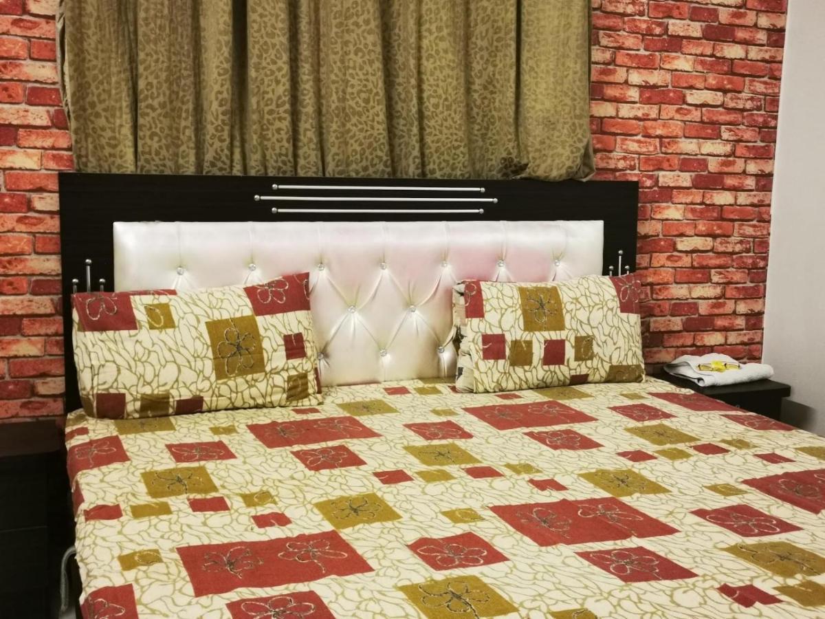 Gulshan Guest House Карачи Экстерьер фото