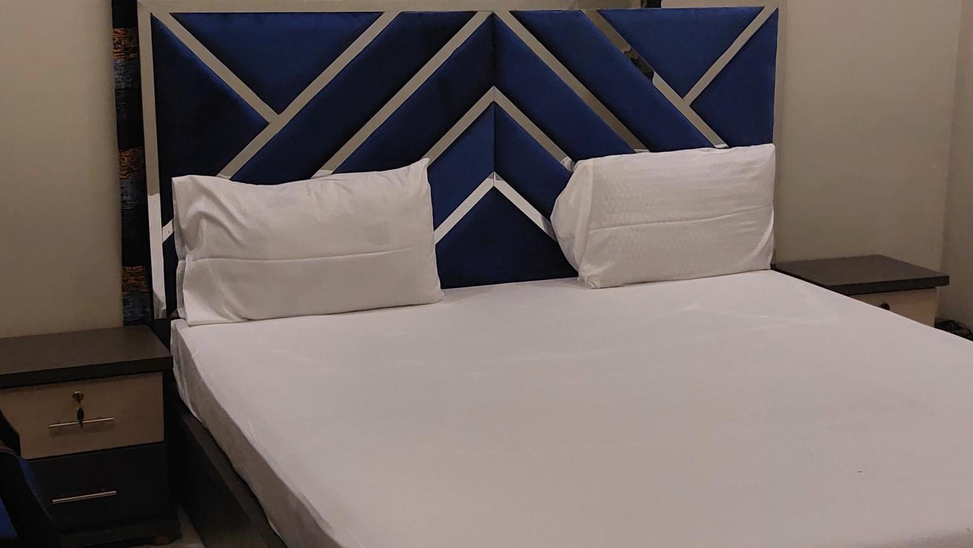 Gulshan Guest House Карачи Экстерьер фото